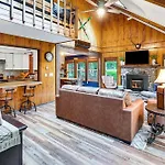 Pocono Retreat At Pine Loch Swim, Hike And Ski!